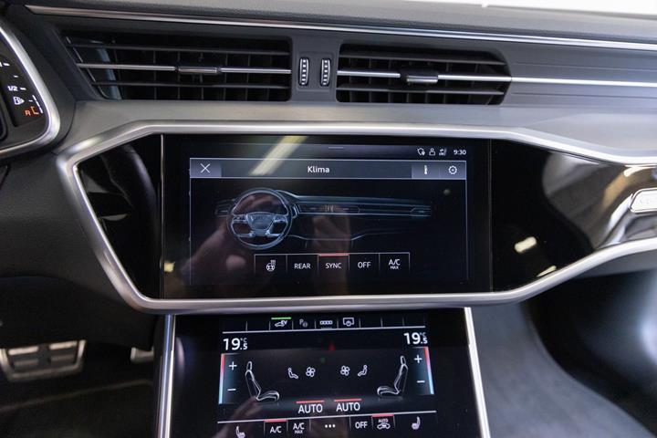 Grå Audi A6 fra 2023