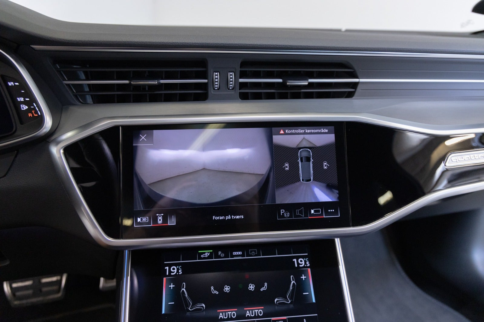 Grå Audi A6 fra 2023