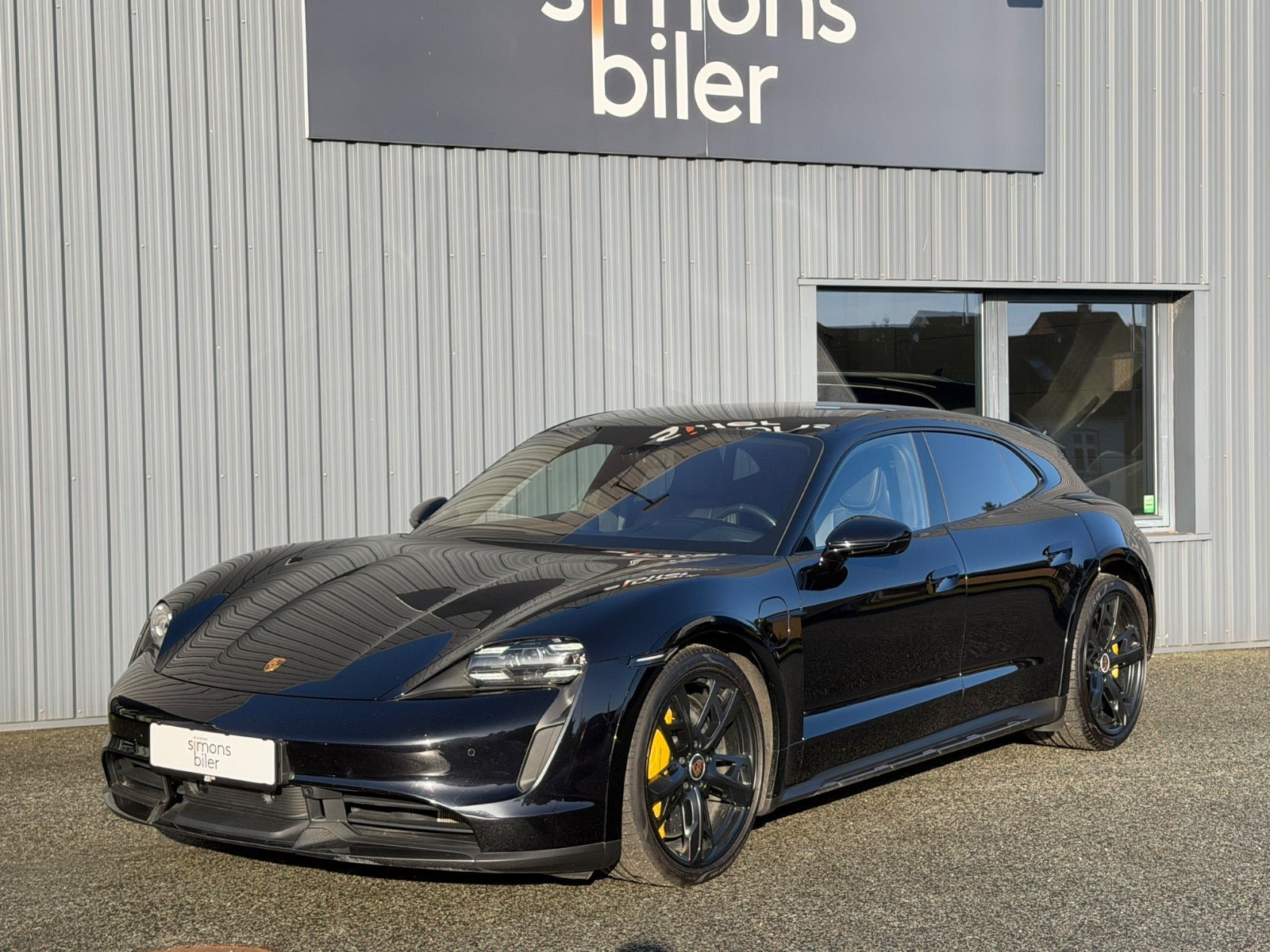 Porsche Taycan Turbo S Performance+ Cross Turismo