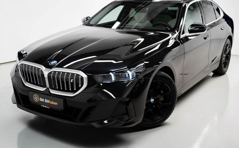 BMW i5 eDrive40 Sport Line
