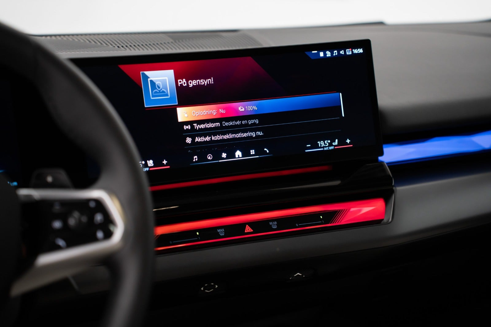 Hvid BMW i5 fra 2025