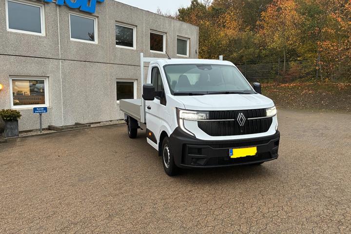 Hvid Renault Master V T35 fra 2026