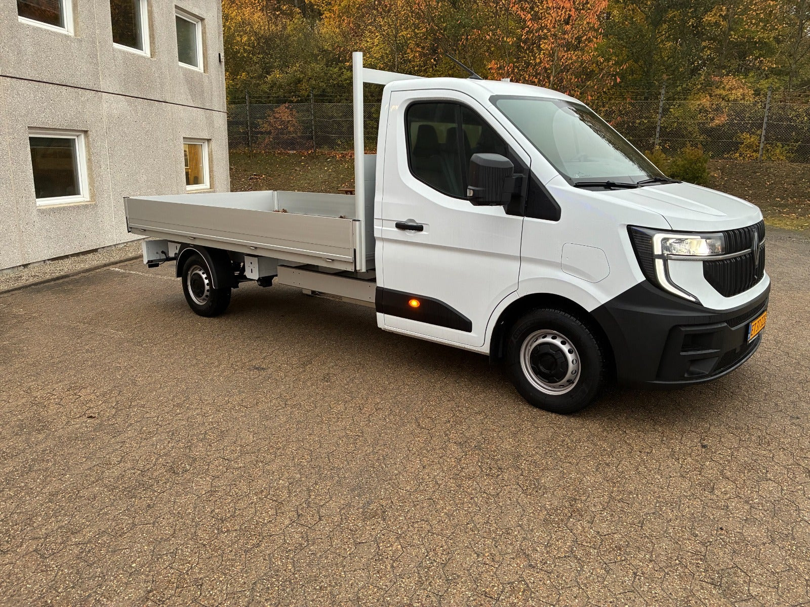 Hvid Renault Master V T35 fra 2026
