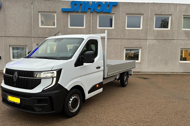 Hvid Renault Master V T35 fra 2026