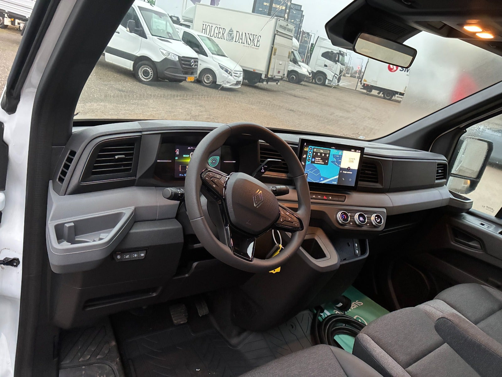 Hvid Renault Master V T35 fra 2026