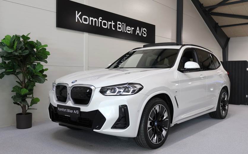 BMW iX3 Charged Plus M-Sport