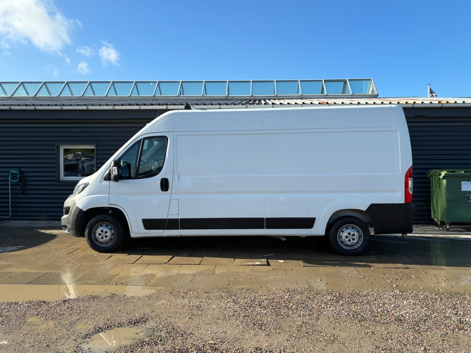 Hvid Peugeot Boxer 333 fra 2020