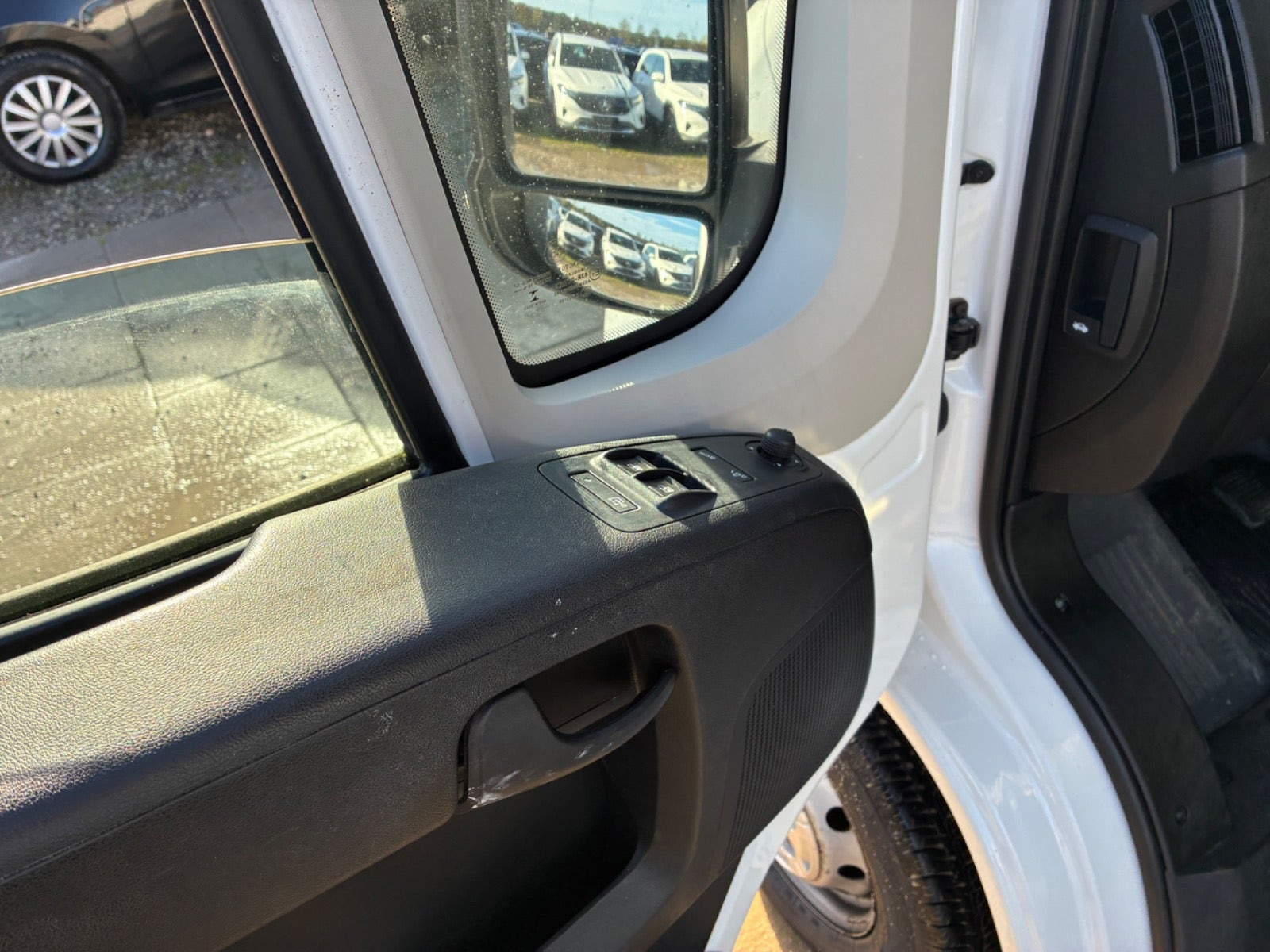 Hvid Peugeot Boxer 333 fra 2020