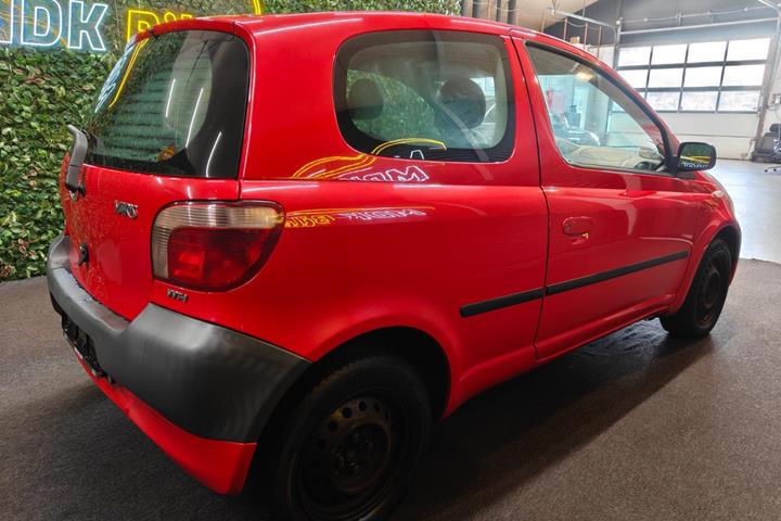undefined Toyota Yaris fra 2002