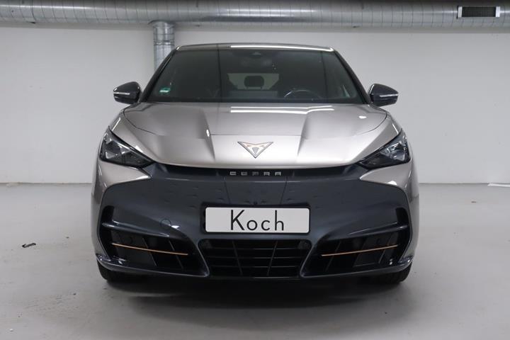 Orange Cupra Tavascan fra 2024