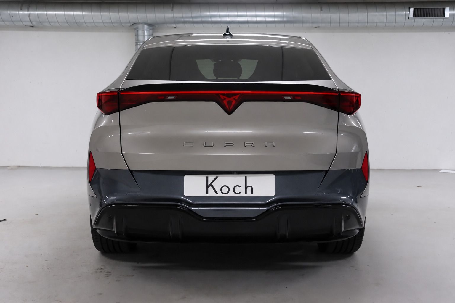 Orange Cupra Tavascan fra 2024