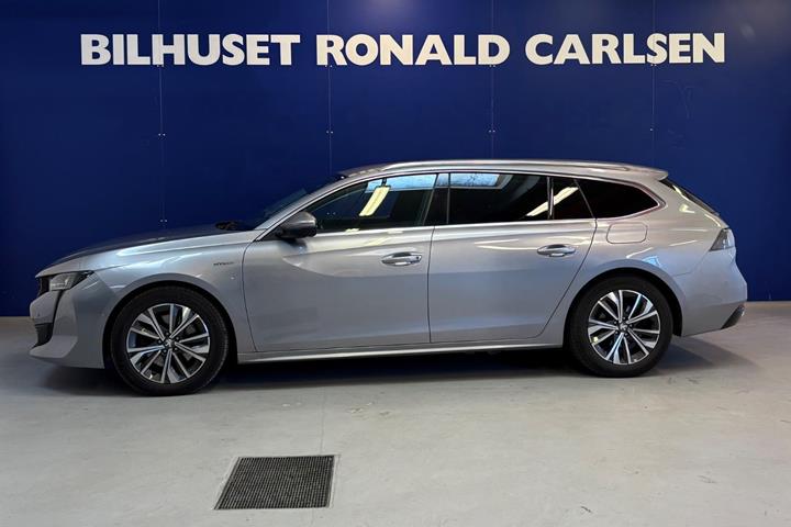 Sølv Peugeot 508 fra 2021