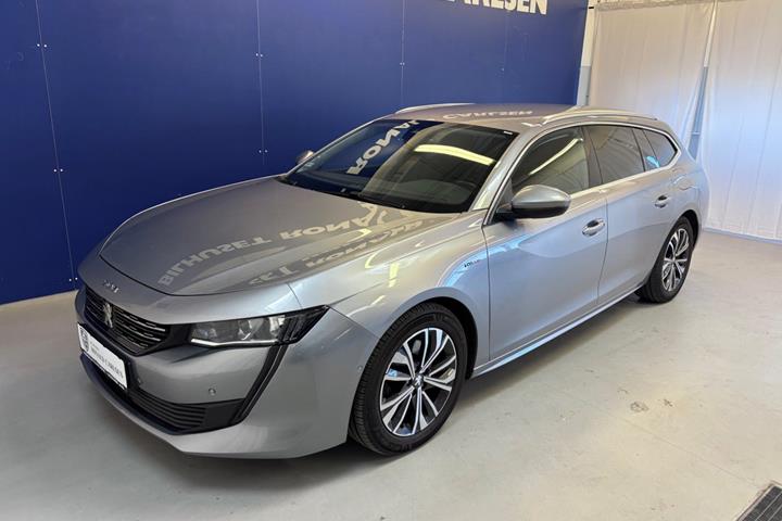 Sølv Peugeot 508 fra 2021