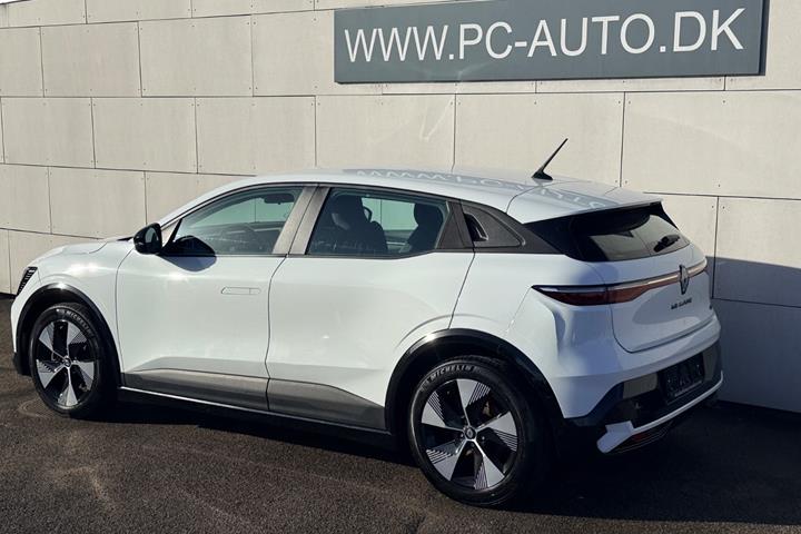 Hvid Renault Megane E-Tech fra 2024