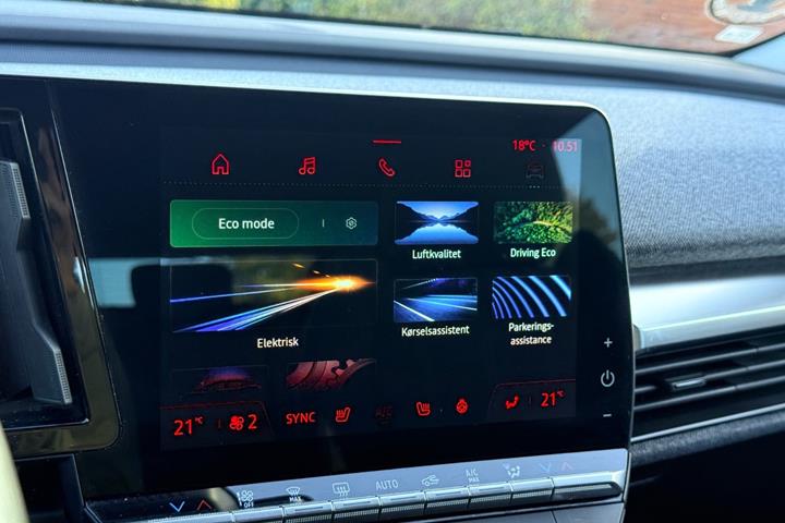 Hvid Renault Megane E-Tech fra 2024