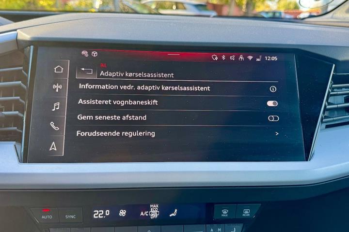 Grå Audi Q4 e-tron fra 2025