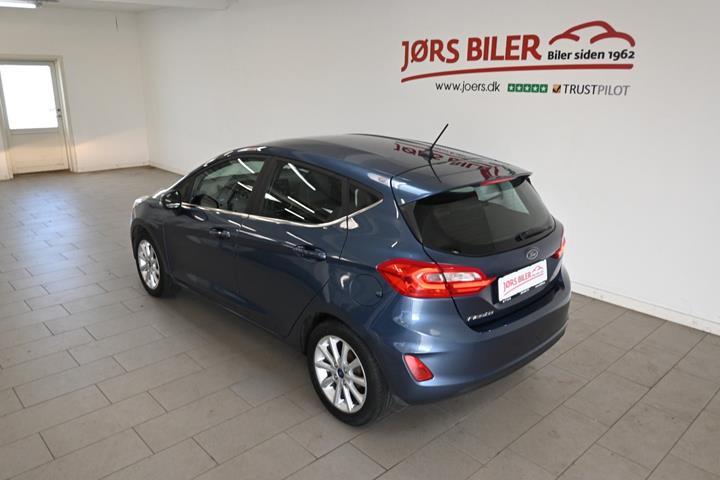 Blå Ford Fiesta fra 2019