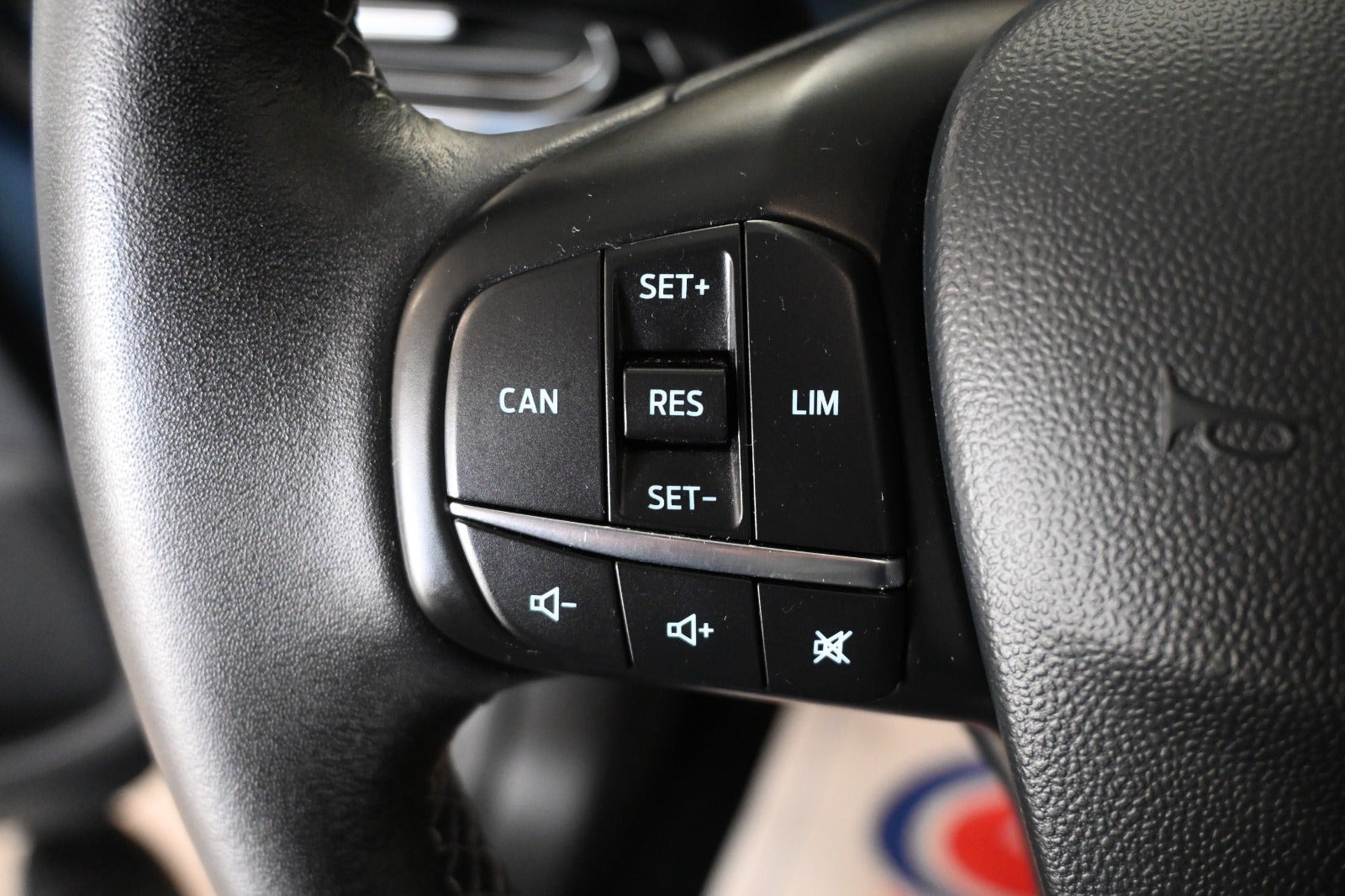 Blå Ford Fiesta fra 2019