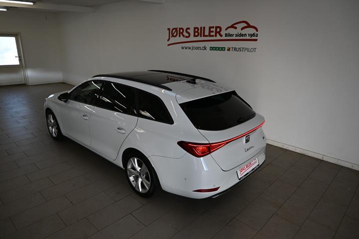 Hvid Seat Leon fra 2021