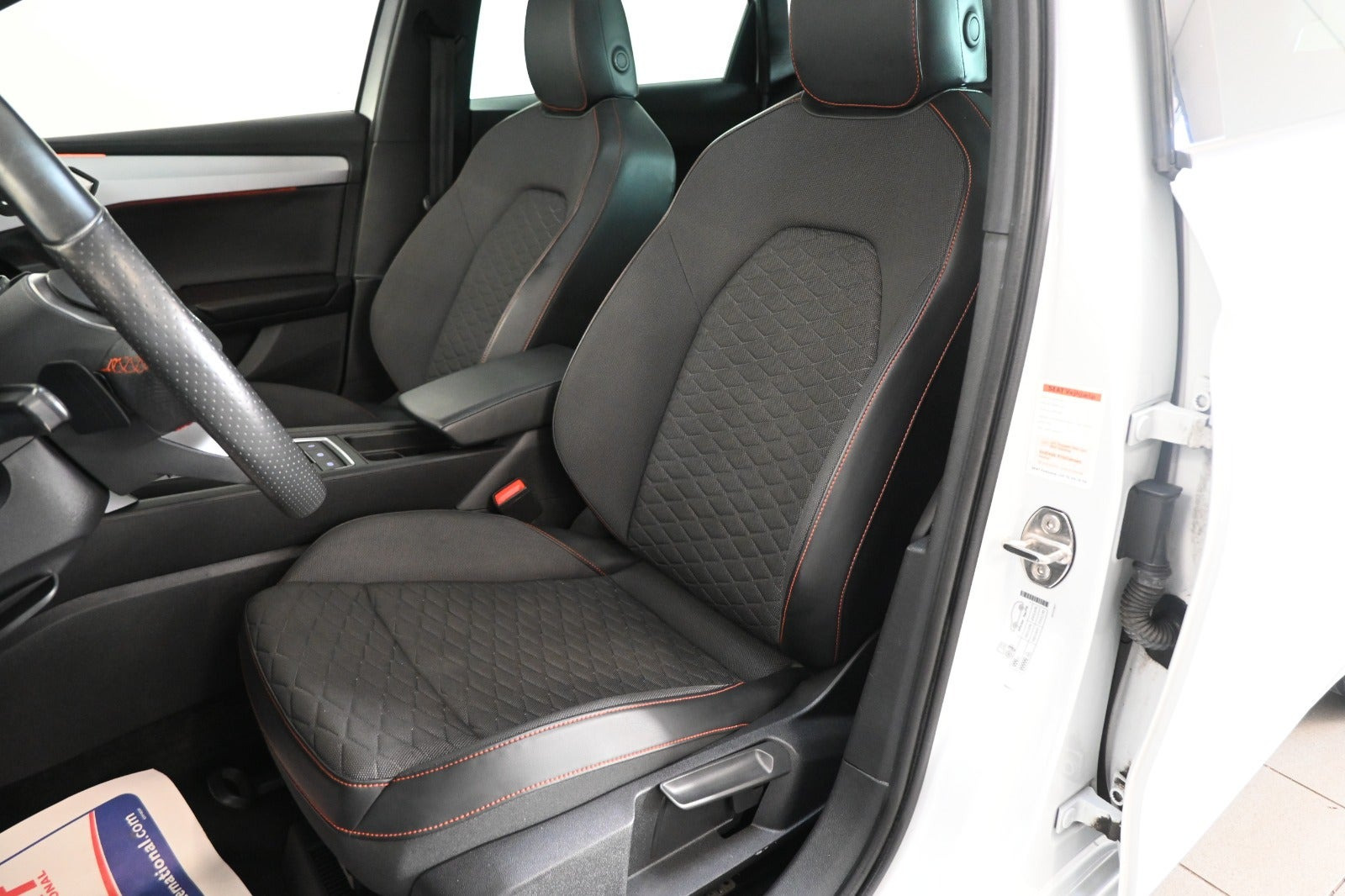 Hvid Seat Leon fra 2021