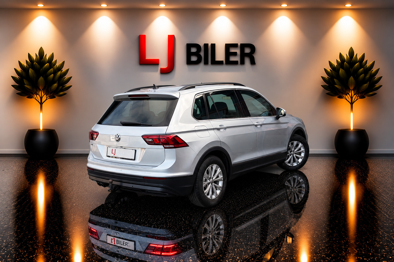 Sølv VW Tiguan fra 2019