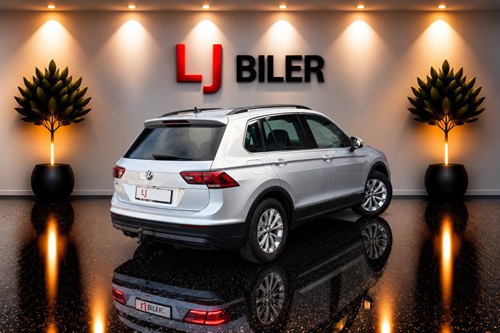 Sølv VW Tiguan fra 2019