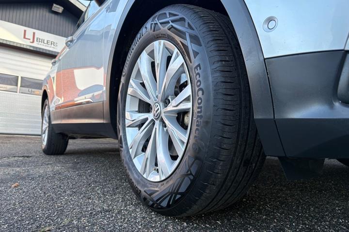Sølv VW Tiguan fra 2019