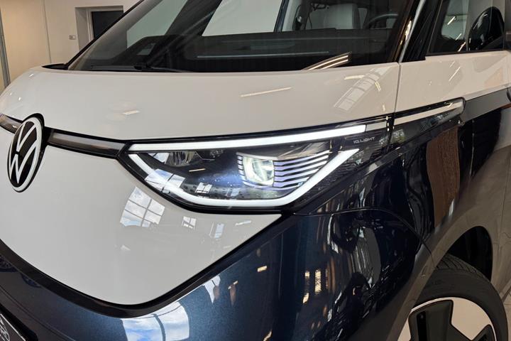 Blå VW ID.Buzz fra 2026