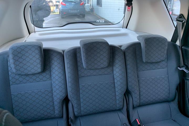 Grå Renault Scenic III fra 2010