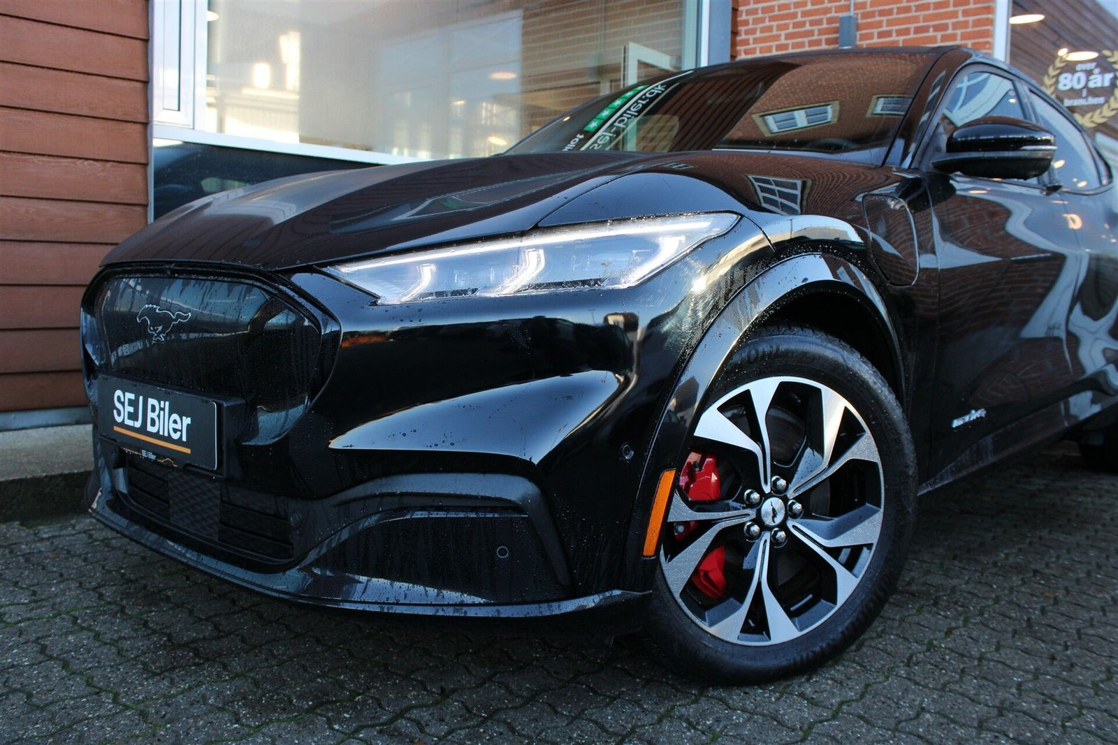 Sort Ford Mustang Mach-E fra 2023