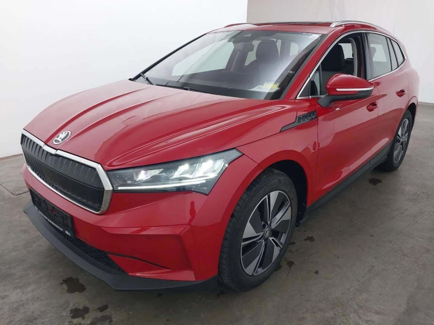 Rød Skoda Enyaq fra 2023