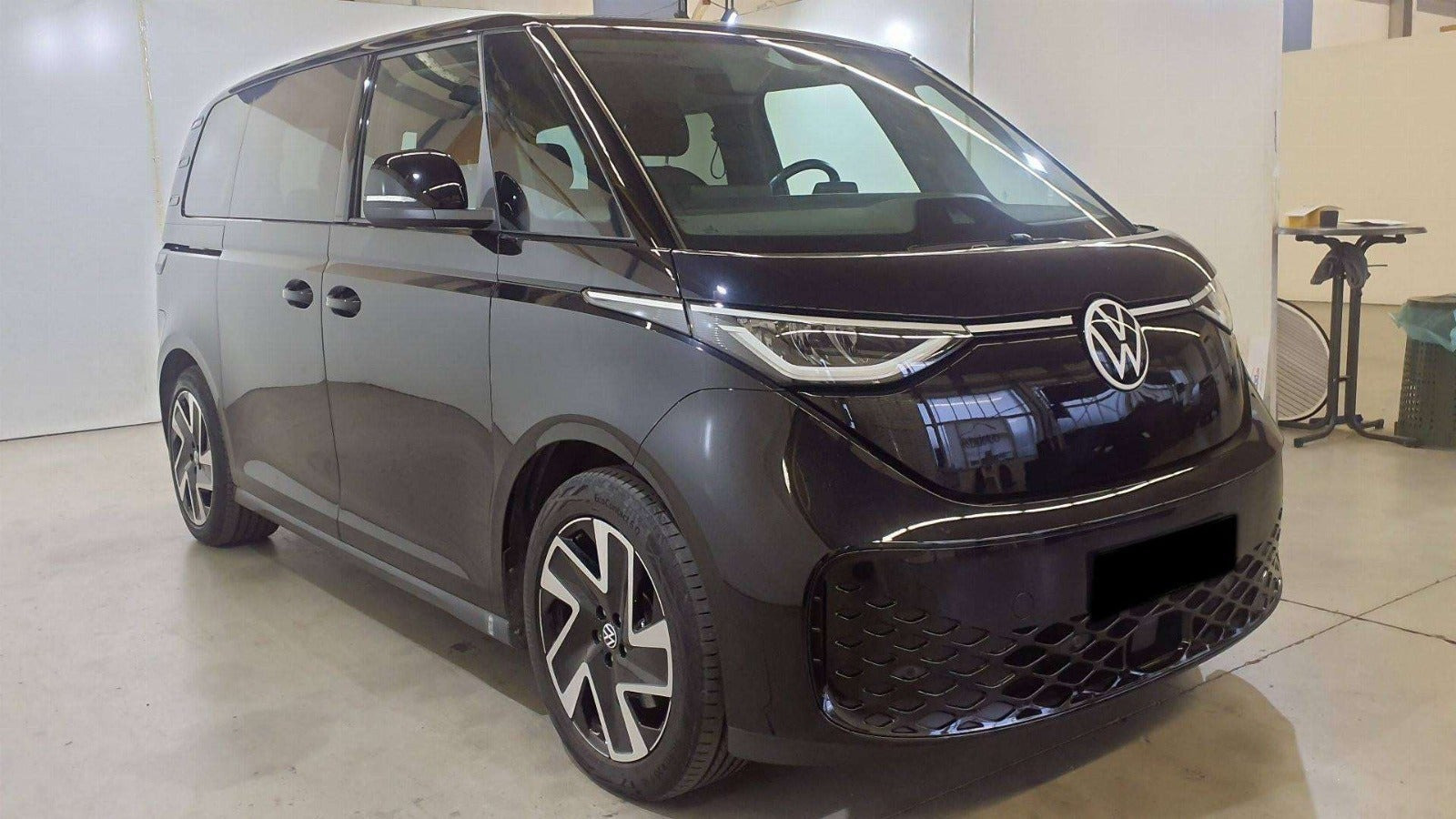 VW ID.Buzz 79 Pro SWB