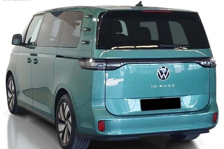 Grøn VW ID.Buzz fra 2025
