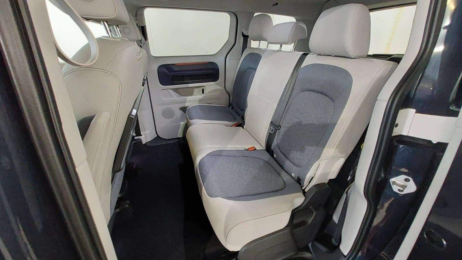 Blå VW ID.Buzz fra 2023