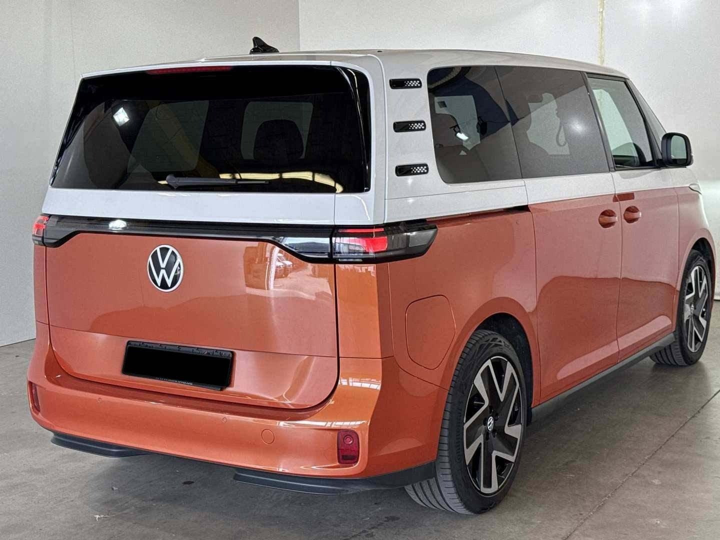 Orange VW ID.Buzz fra 2025