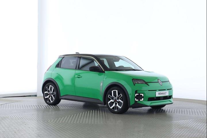 Grøn Renault 5 E-Tech fra 2025