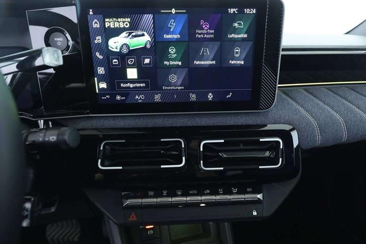Grøn Renault 5 E-Tech fra 2025