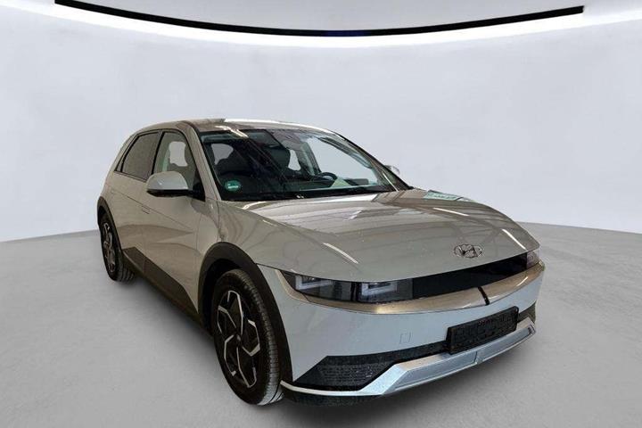 Sølv Hyundai Ioniq 5 fra 2023