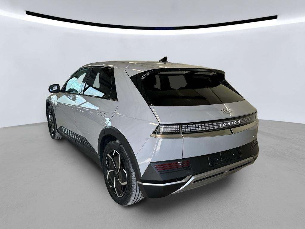 Sølv Hyundai Ioniq 5 fra 2023