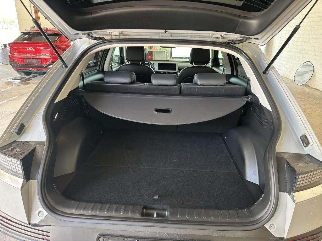 Sølv Hyundai Ioniq 5 fra 2023