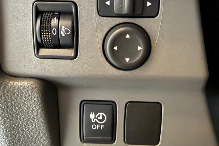 Hvid Nissan e-NV200 fra 2014