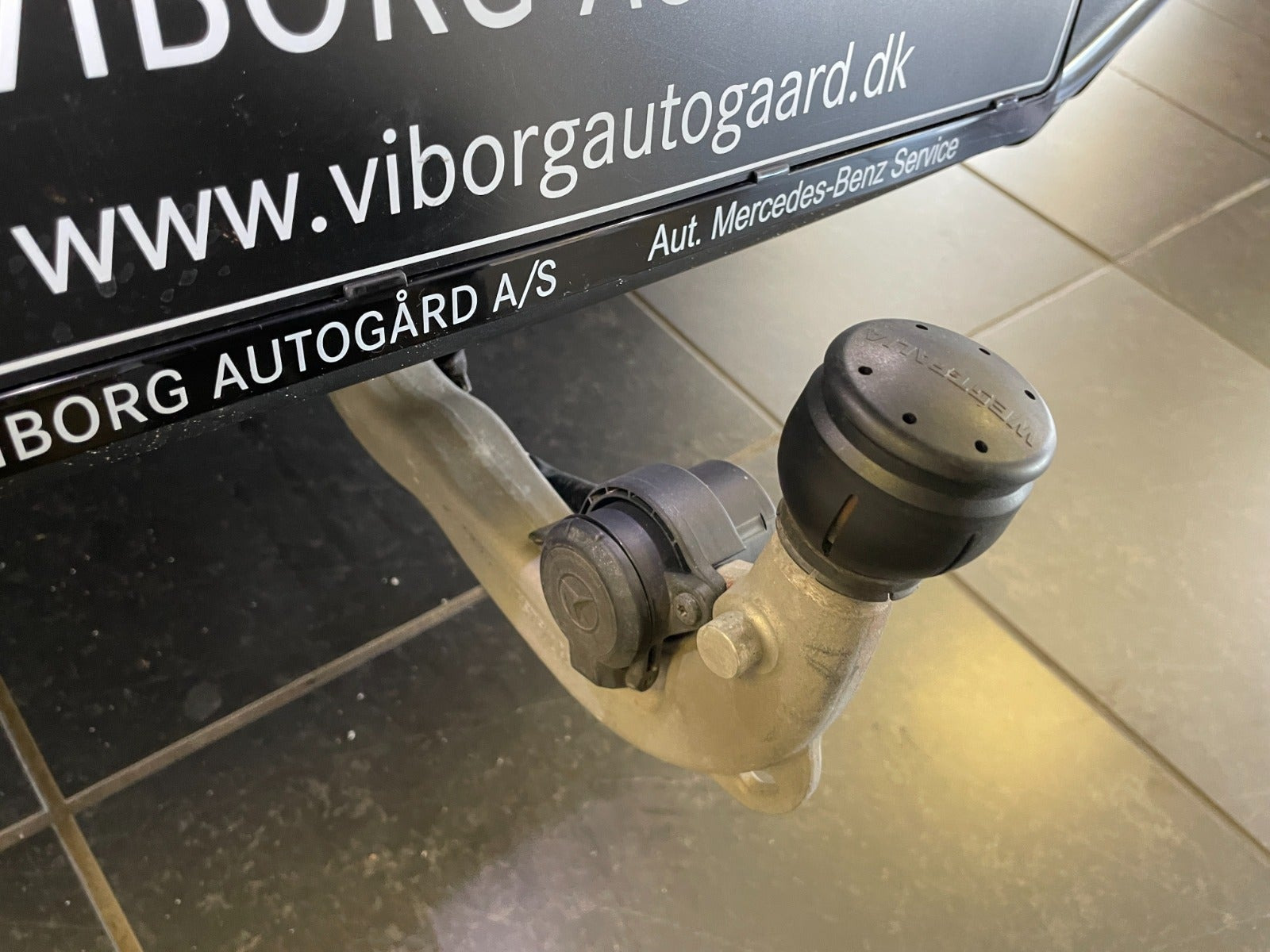 Sort Mercedes EQB250+ fra 2024
