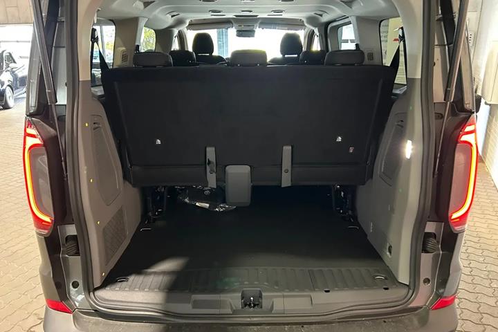 Grå VW e-Caravelle fra 2026