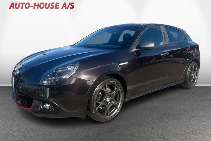 Sort Alfa Romeo Giulietta fra 2018