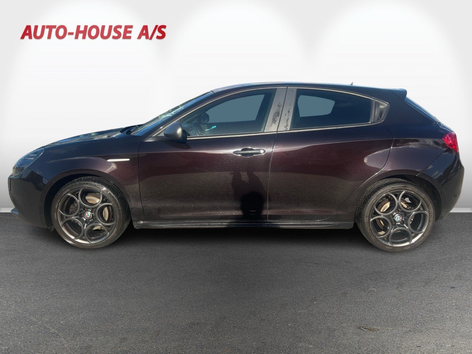 Sort Alfa Romeo Giulietta fra 2018