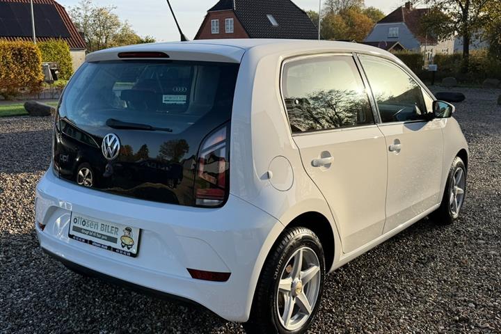 Hvid VW UP! fra 2018