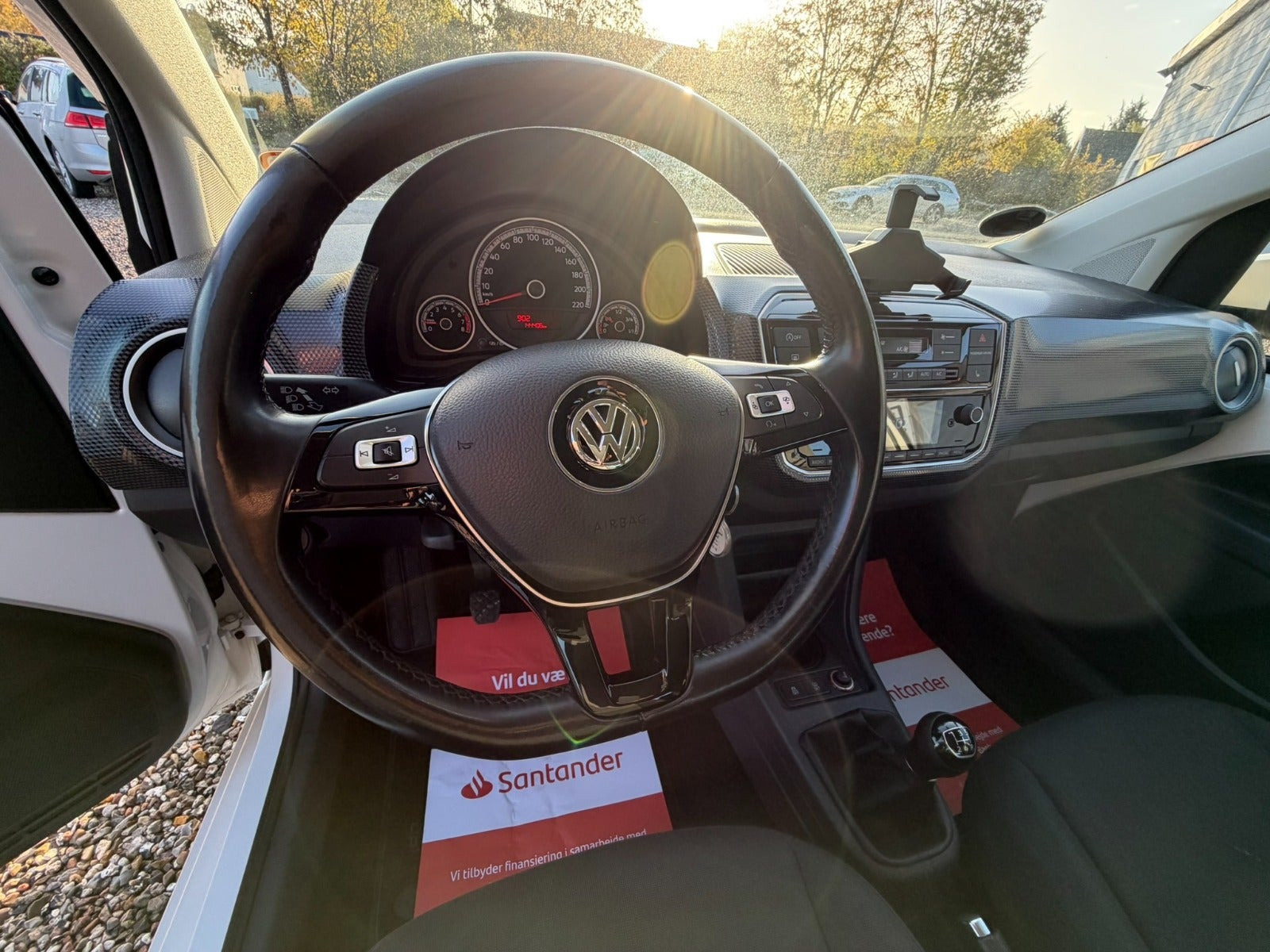 Hvid VW UP! fra 2018