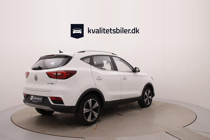 Hvid MG ZS EV fra 2021