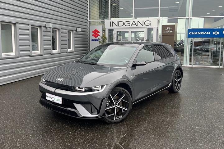 Grå Hyundai Ioniq 5 fra 2025