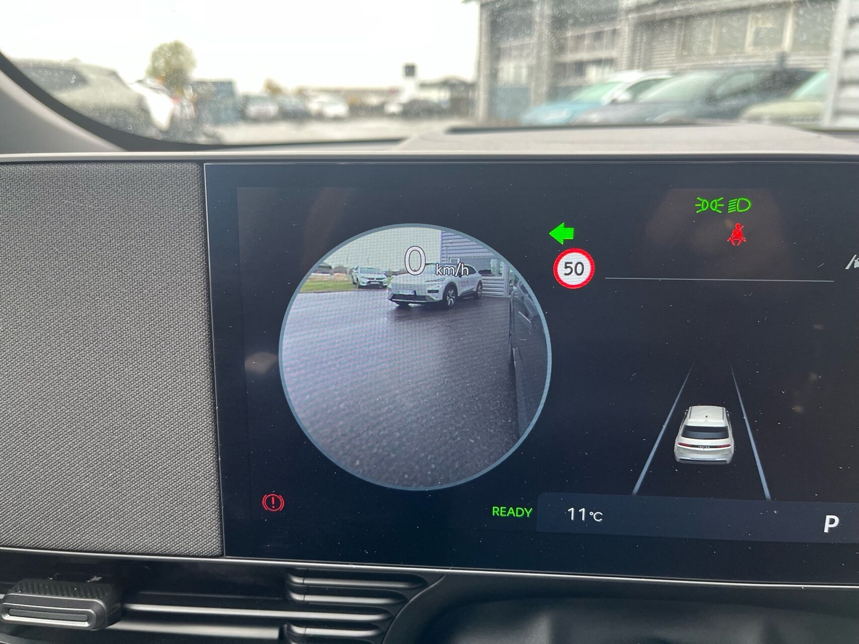 Grå Hyundai Ioniq 5 fra 2025